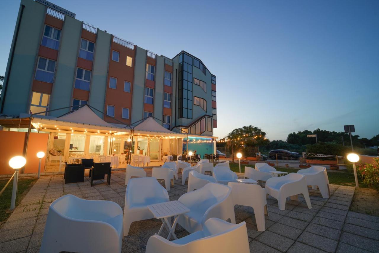 Hotel Rivabella Даволи Экстерьер фото